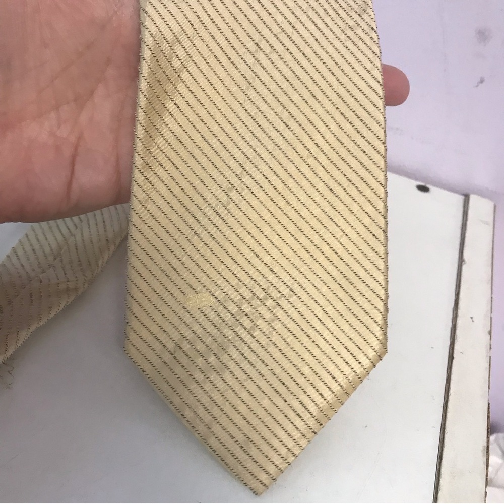 Valentino Gold corded diagonal stripe 100 Silk Tie Italy